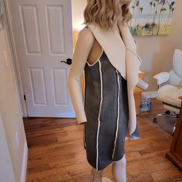 Cremieux Faux Sherpa Grey and Ivory Vest Jacket Size M Medium EXC - Picture 6 of 10